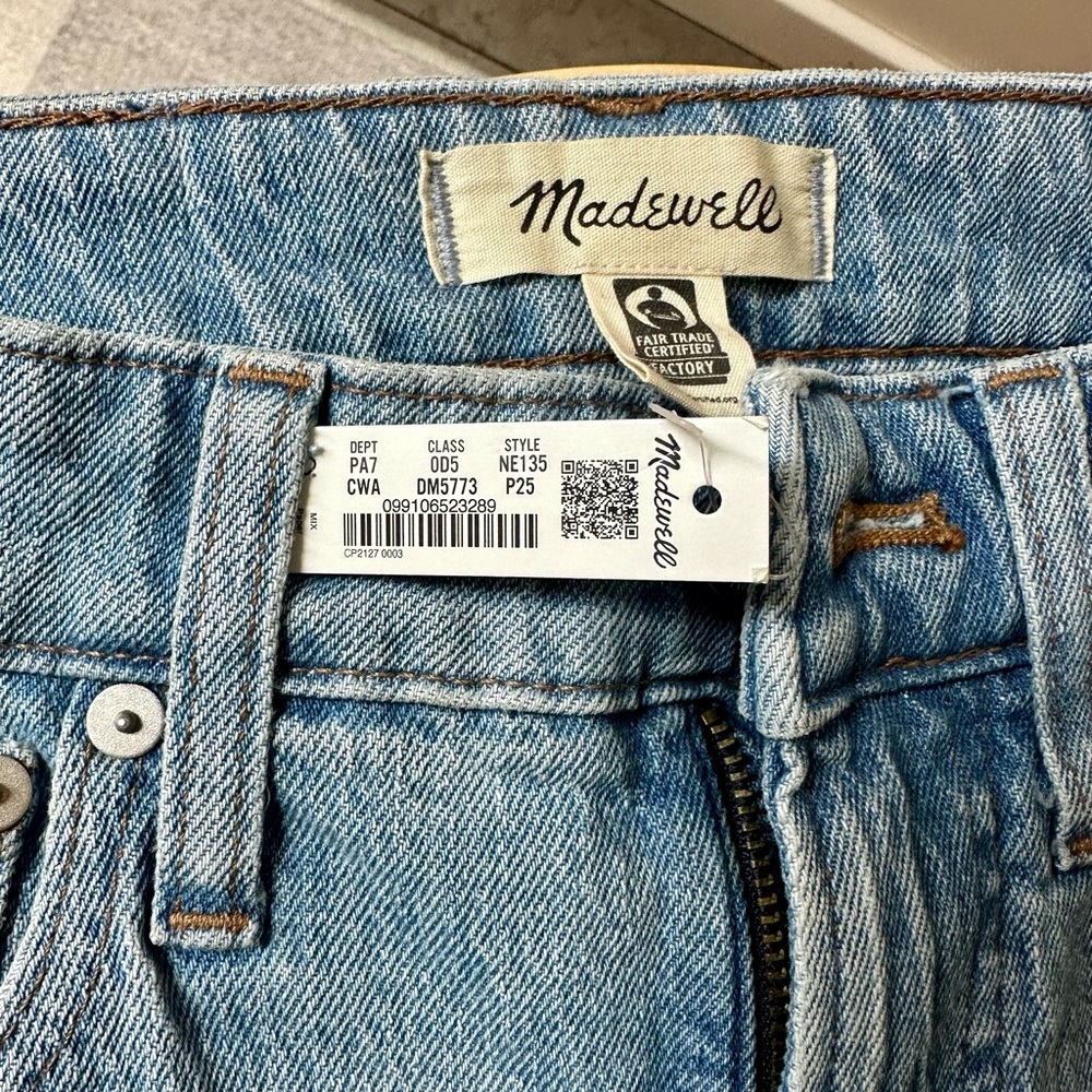 Madewell Petite Curvy Perfect Vintage Jean in Coney Wash: Destroyed Edition NWT